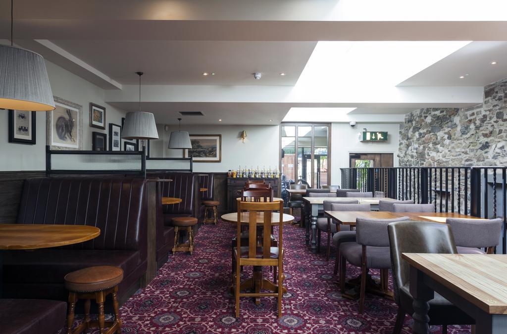 The White Hart Hotel Wetherspoon Okehampton Εξωτερικό φωτογραφία