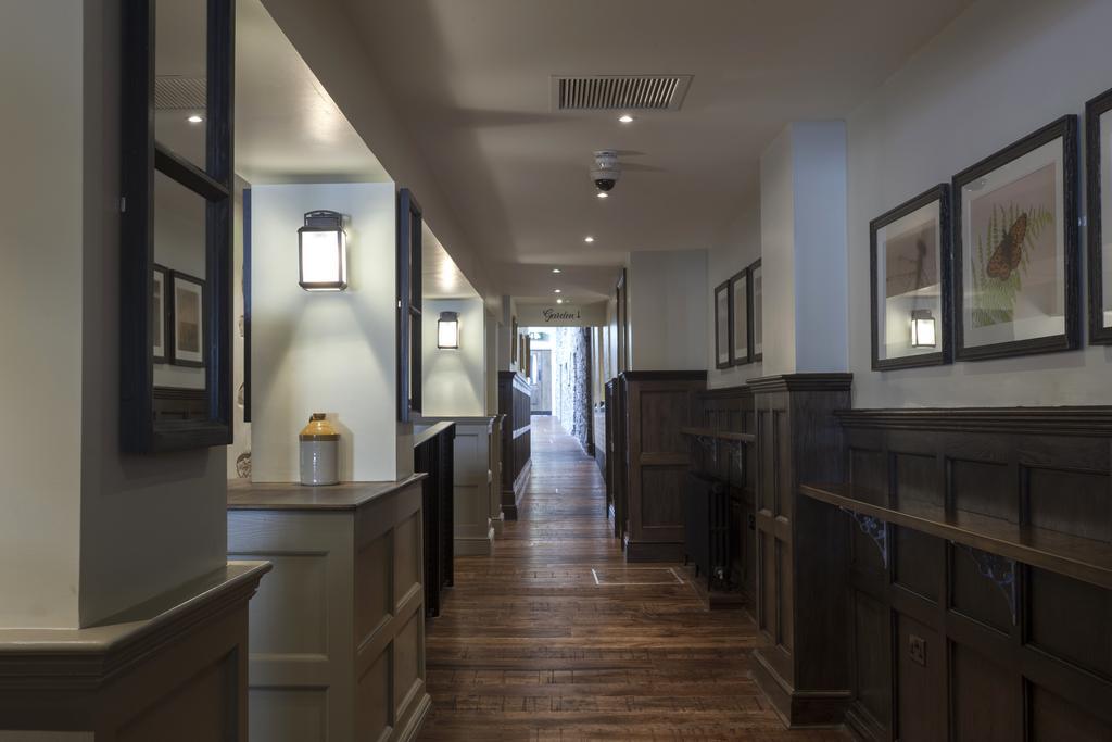 The White Hart Hotel Wetherspoon Okehampton Εξωτερικό φωτογραφία